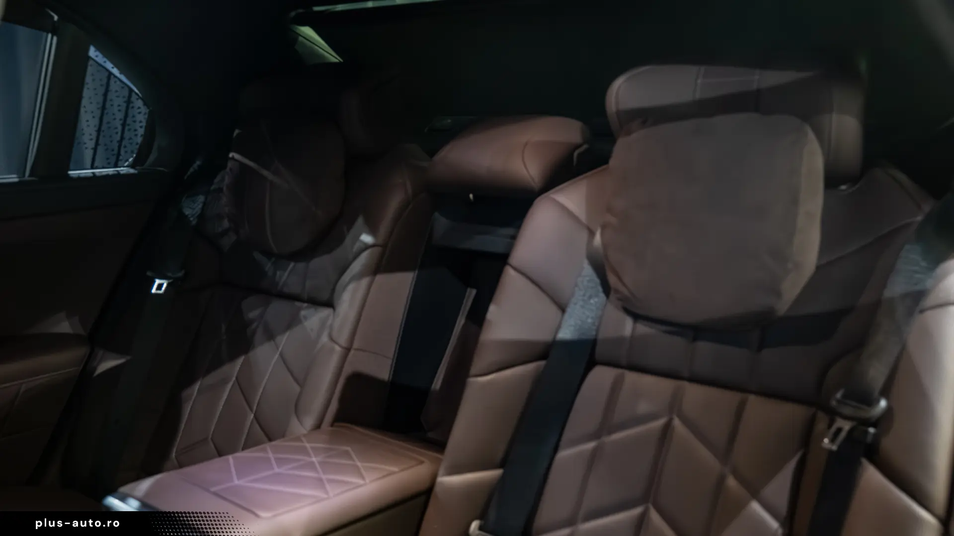 BMW 740D xDrive M Sport Brooklyn Grey   Cinema