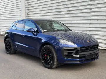 PORSCHE Macan GTS Chrono Bose 360 Pano 21