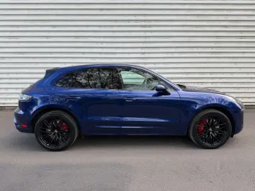 PORSCHE Macan GTS Chrono Bose 360 Pano 21