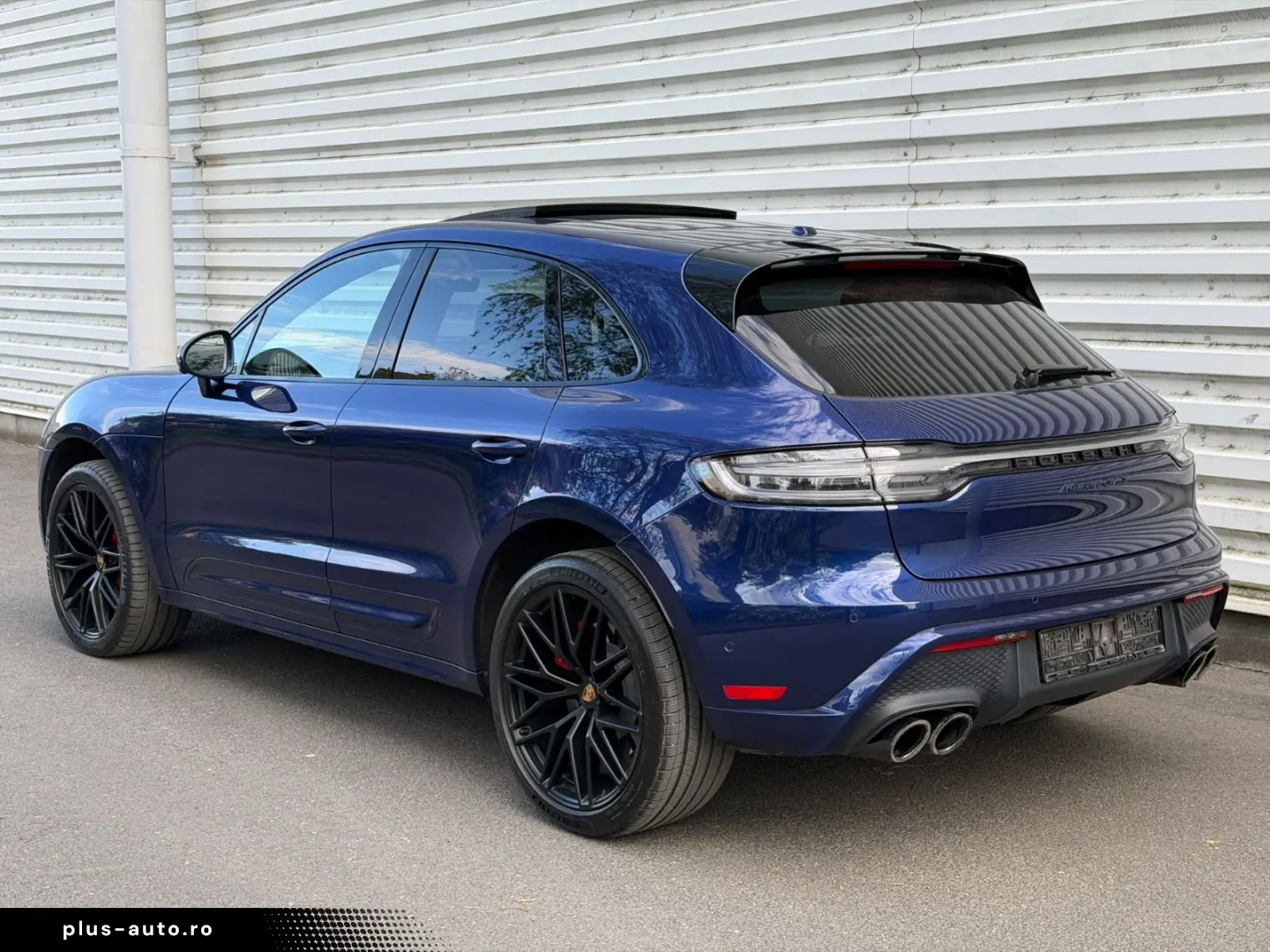 PORSCHE Macan GTS Chrono Bose 360 Pano 21
