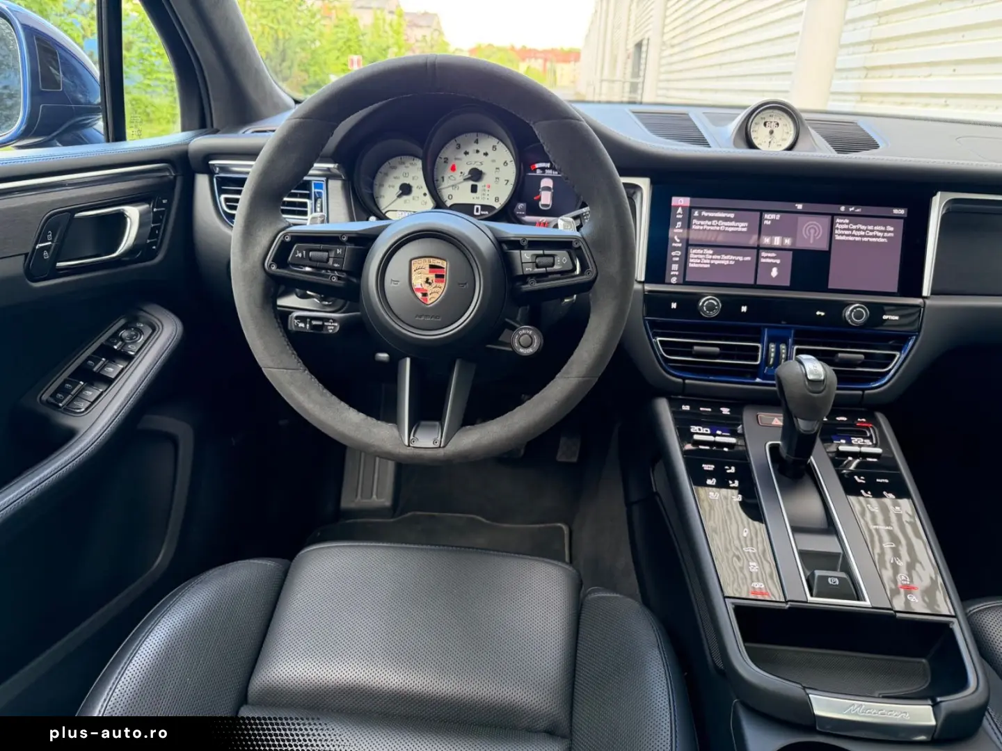 PORSCHE Macan GTS Chrono Bose 360 Pano 21
