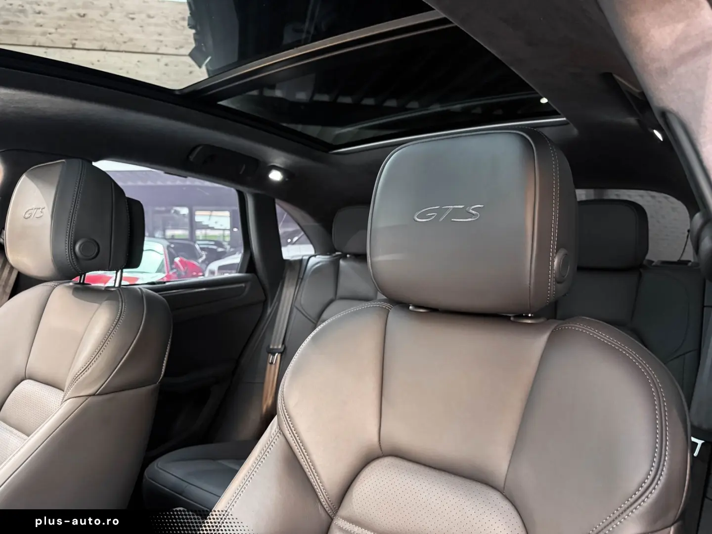 PORSCHE Macan GTS Approved 2028 Pano 18 Wege Standheiz B