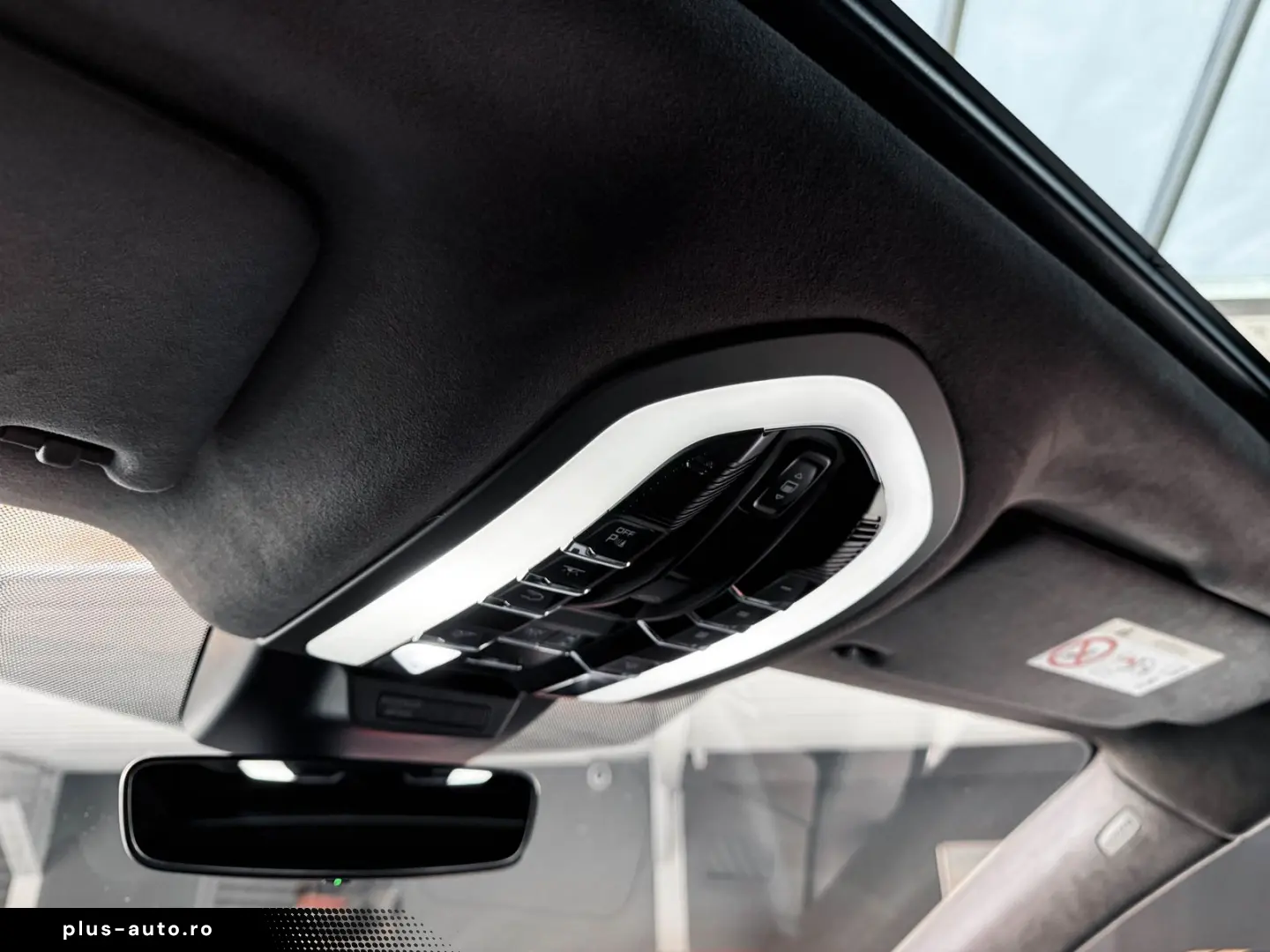 PORSCHE Macan GTS Approved 2028 Pano 18 Wege Standheiz B