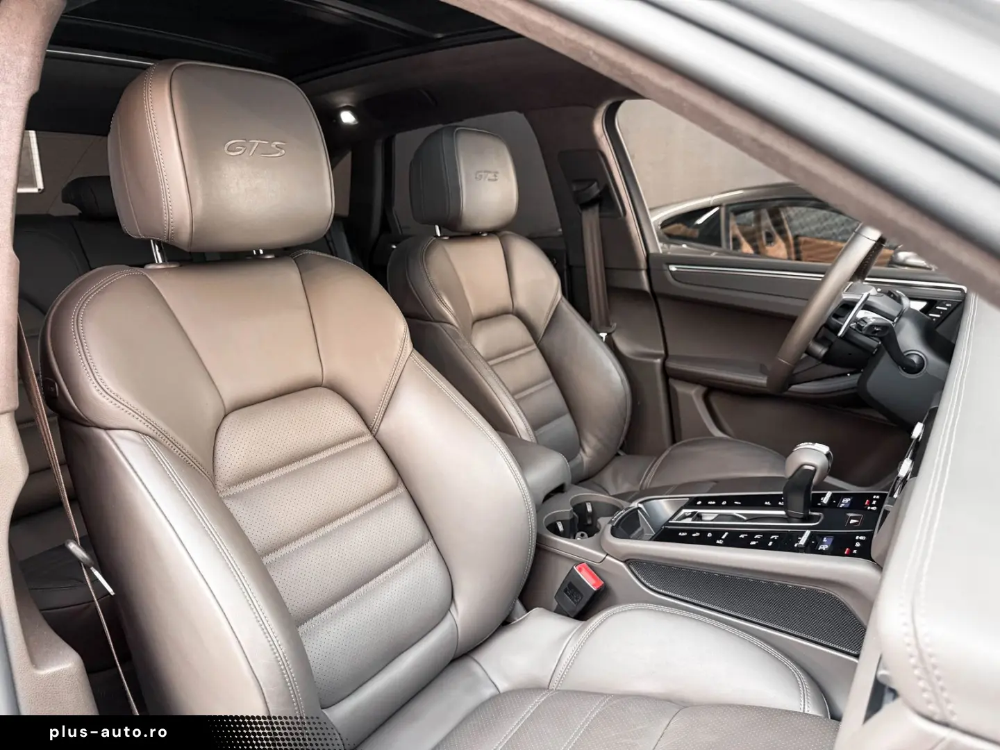 PORSCHE Macan GTS Approved 2028 Pano 18 Wege Standheiz B