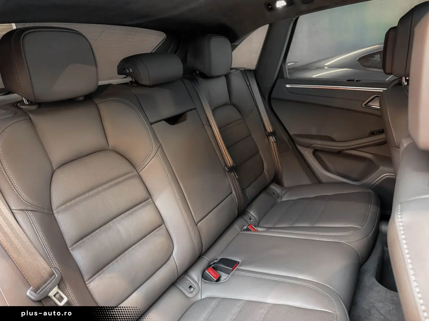 PORSCHE Macan GTS Approved 2028 Pano 18 Wege Standheiz B