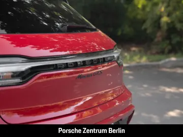 PORSCHE Macan GTS Karminrot Sportabgasanlage Panorama