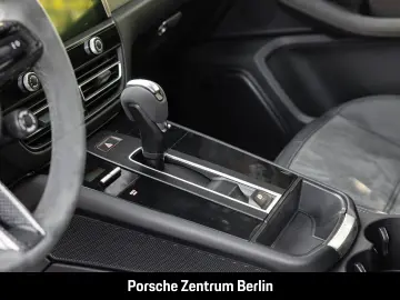 PORSCHE Macan GTS Karminrot Sportabgasanlage Panorama