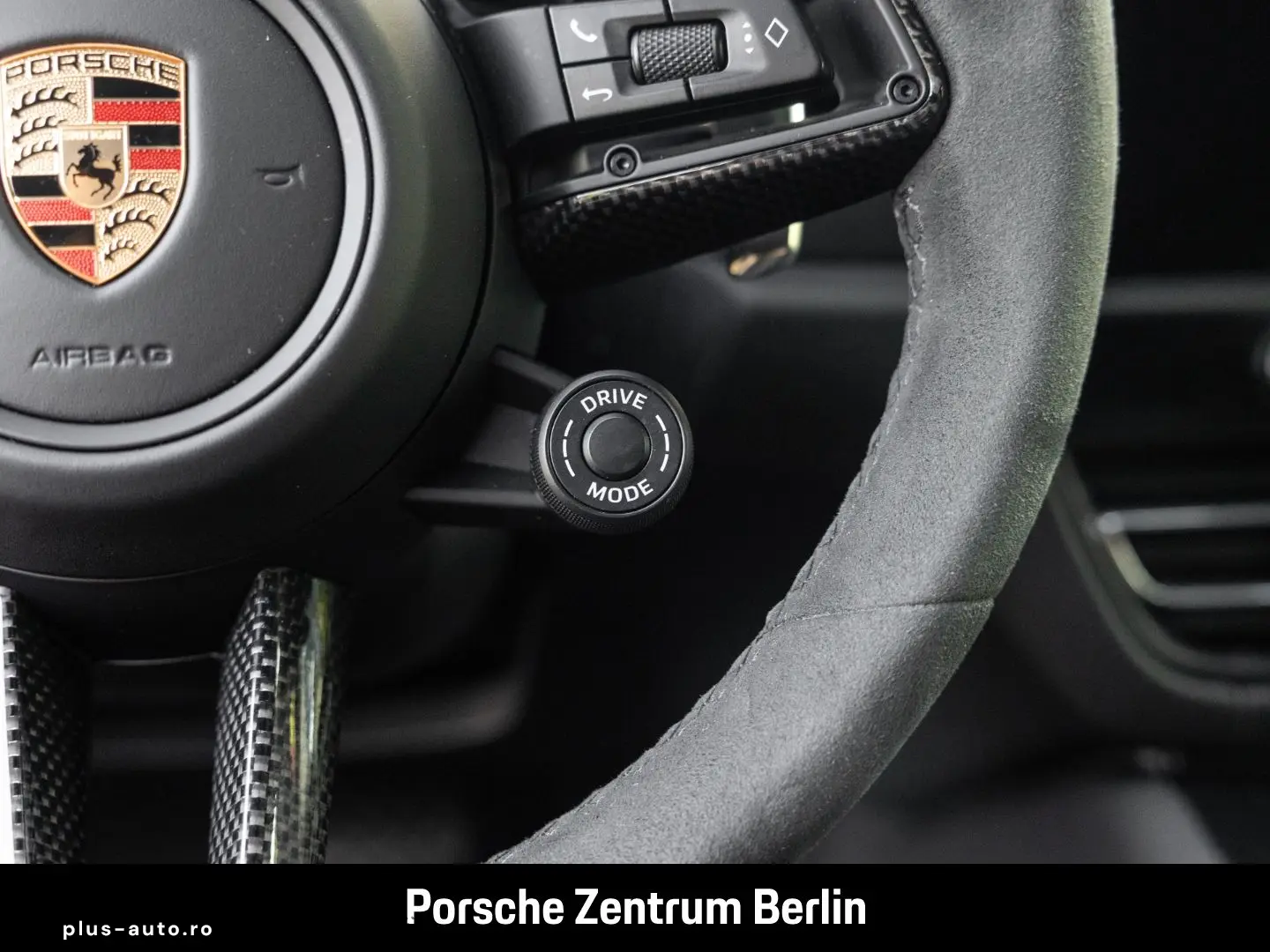 PORSCHE Macan GTS Karminrot Sportabgasanlage Panorama