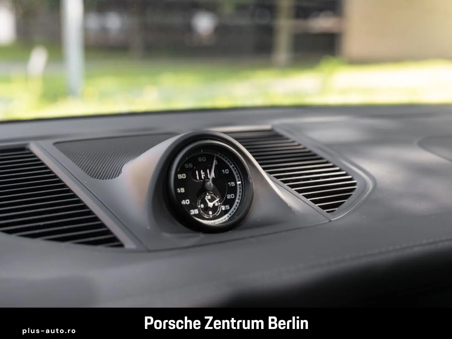 PORSCHE Macan GTS Karminrot Sportabgasanlage Panorama
