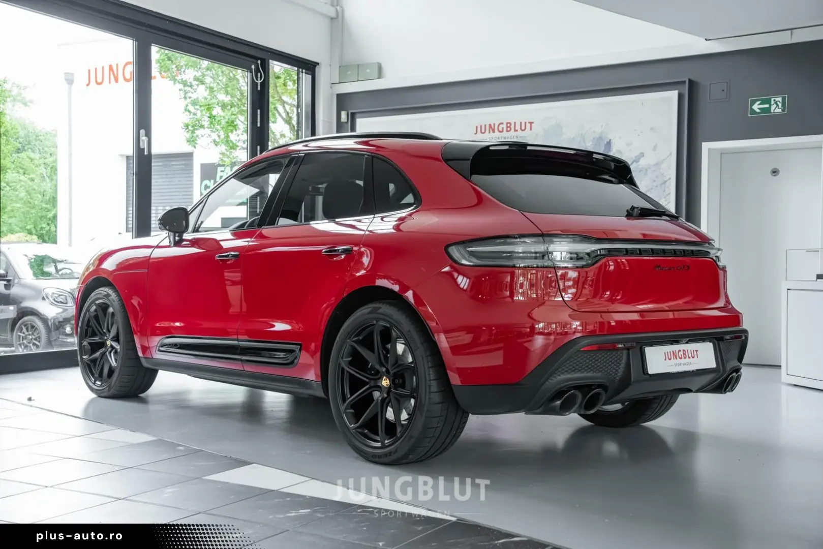 PORSCHE Macan GTS   1.Hand   APPROVED   CARBON