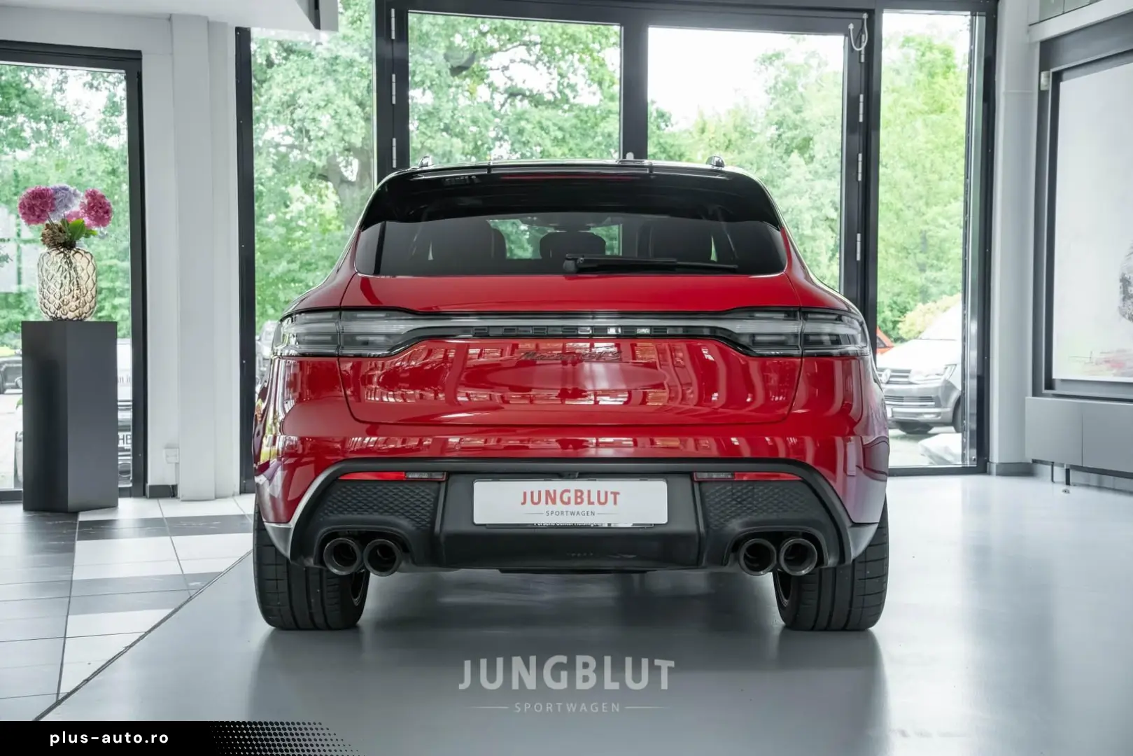 PORSCHE Macan GTS   1.Hand   APPROVED   CARBON