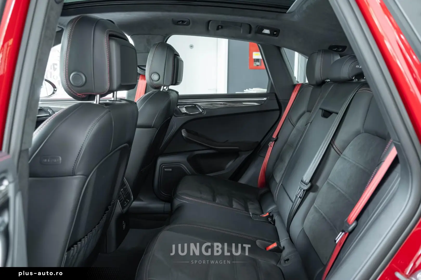 PORSCHE Macan GTS   1.Hand   APPROVED   CARBON
