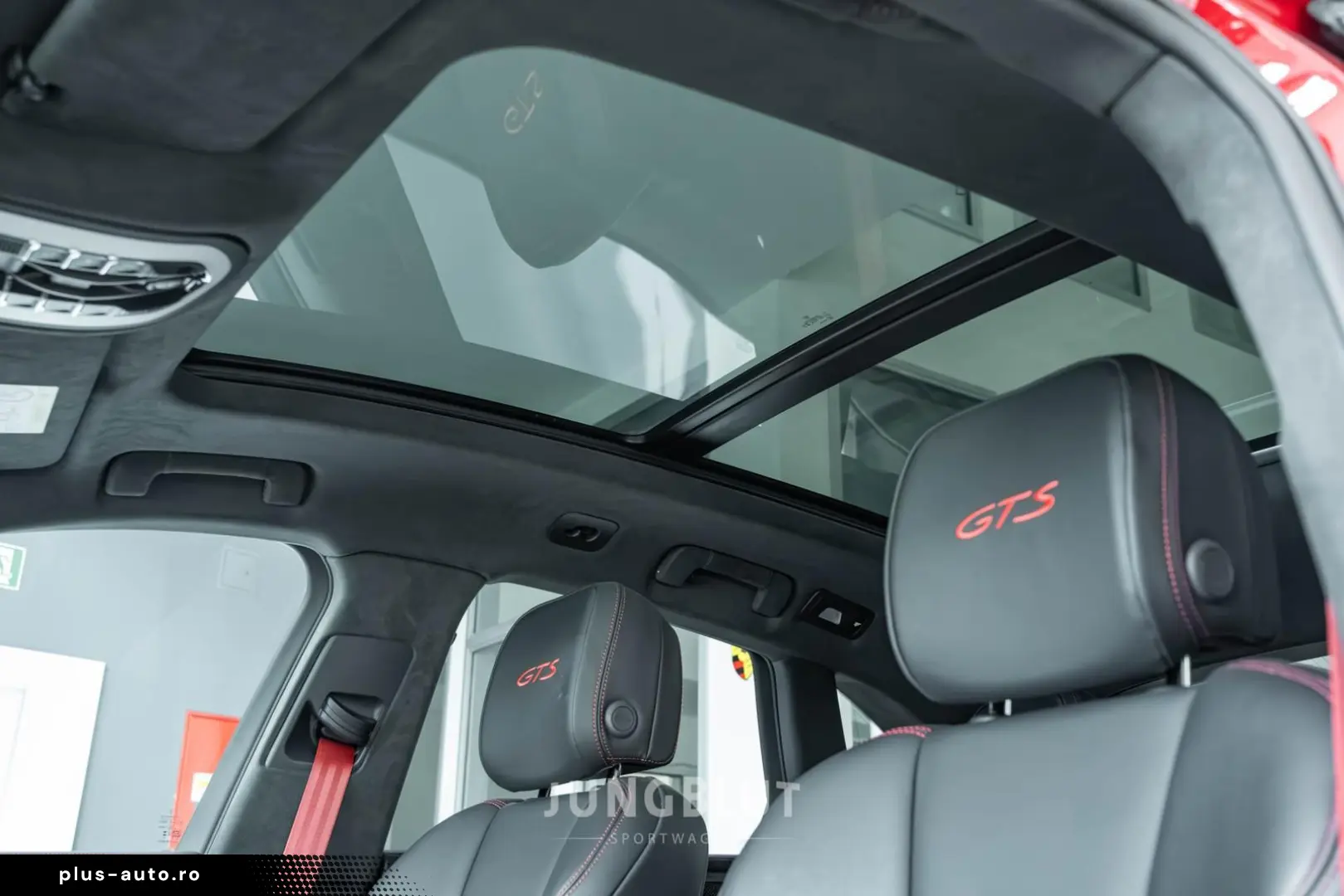 PORSCHE Macan GTS   1.Hand   APPROVED   CARBON