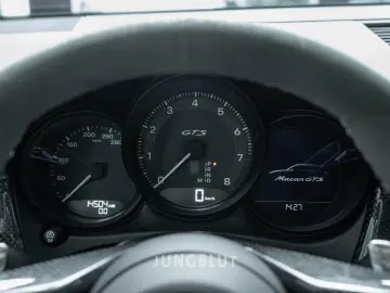 PORSCHE Macan GTS   1.Hand   APPROVED   CARBON