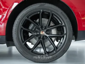 PORSCHE Macan GTS   1.Hand   APPROVED   CARBON