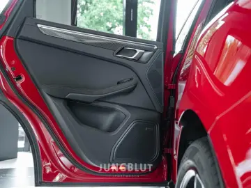 PORSCHE Macan GTS   1.Hand   APPROVED   CARBON