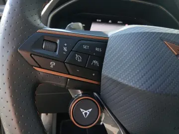 CUPRA Formentor 2.0 TSI 4D VZ DSG  PANO ACC LED SHZ
