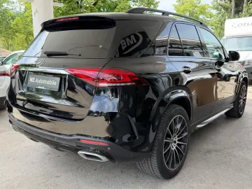 MERCEDES-BENZ GLE 400 D 4MATIC AMG PANO HEADUP SITZB…