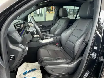 MERCEDES-BENZ GLE 400 D 4MATIC AMG PANO HEADUP SITZB…