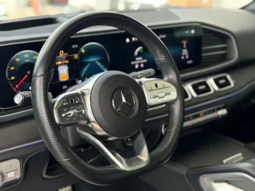 MERCEDES-BENZ GLE 400 D 4MATIC AMG PANO HEADUP SITZB…