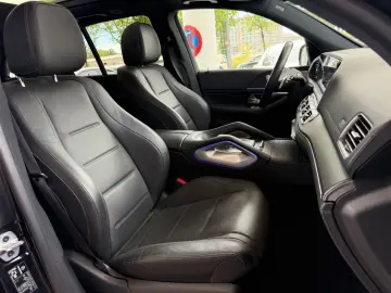 MERCEDES-BENZ GLE 400 D 4MATIC AMG PANO HEADUP SITZB…
