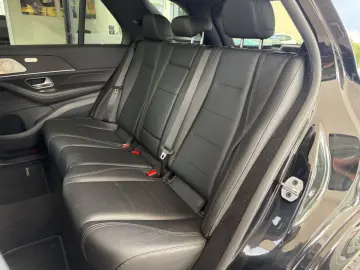 MERCEDES-BENZ GLE 400 D 4MATIC AMG PANO HEADUP SITZB…