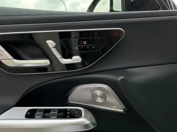 MERCEDES-BENZ E 450 d 4M AMG-Adv  Pano Burmester Dig…