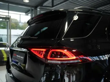 MERCEDES-BENZ GLE 400 d 4M AMG Line  1.HD  21  Pano BURM AHK