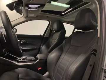 BMW 330i xDrive Limousine LiveCockpitProf Kamera