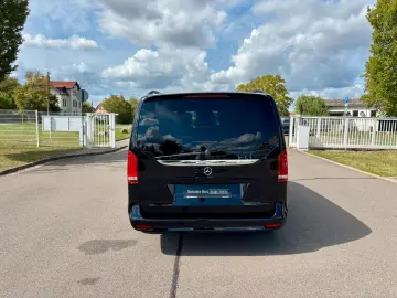 MERCEDES-BENZ V 300 d 4M Exclusive L AMG Pano LUXUSSITZE