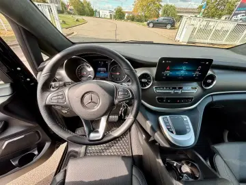 MERCEDES-BENZ V 300 d 4M Exclusive L AMG Pano LUXUSSITZE