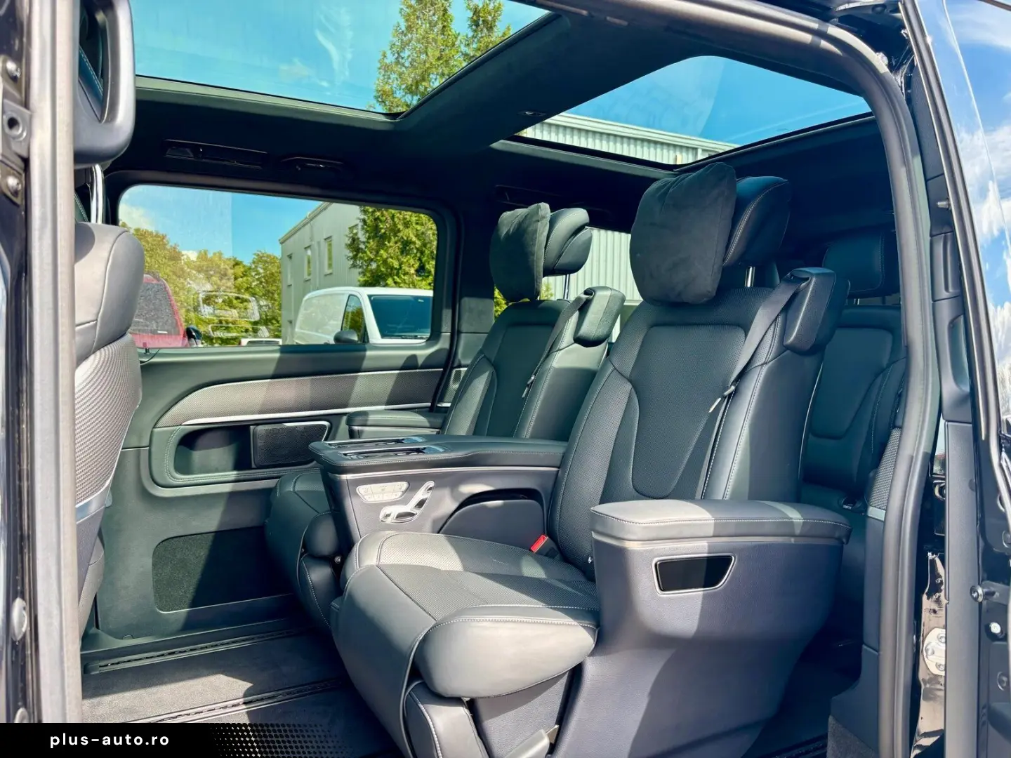 MERCEDES-BENZ V 300 d 4M Exclusive L AMG Pano LUXUSSITZE