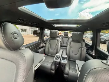 MERCEDES-BENZ V 300 d 4M Exclusive L AMG Pano LUXUSSITZE