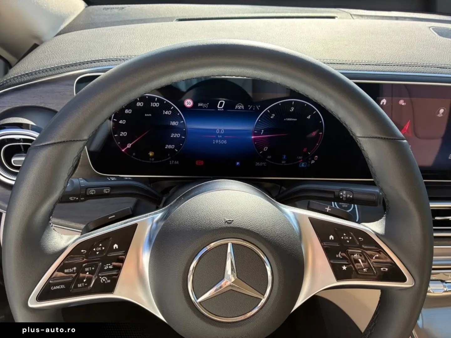 MERCEDES-BENZ V 300 d 4M EXCLUSIVE Lang AIRMATIC Luxussitze