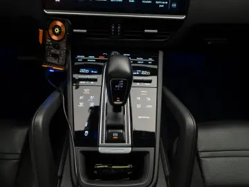 Porsche Cayenne E-Hybrid Platinum Edition Pano 360