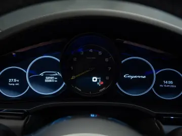 Porsche Cayenne E-Hybrid Platinum Edition Pano 360