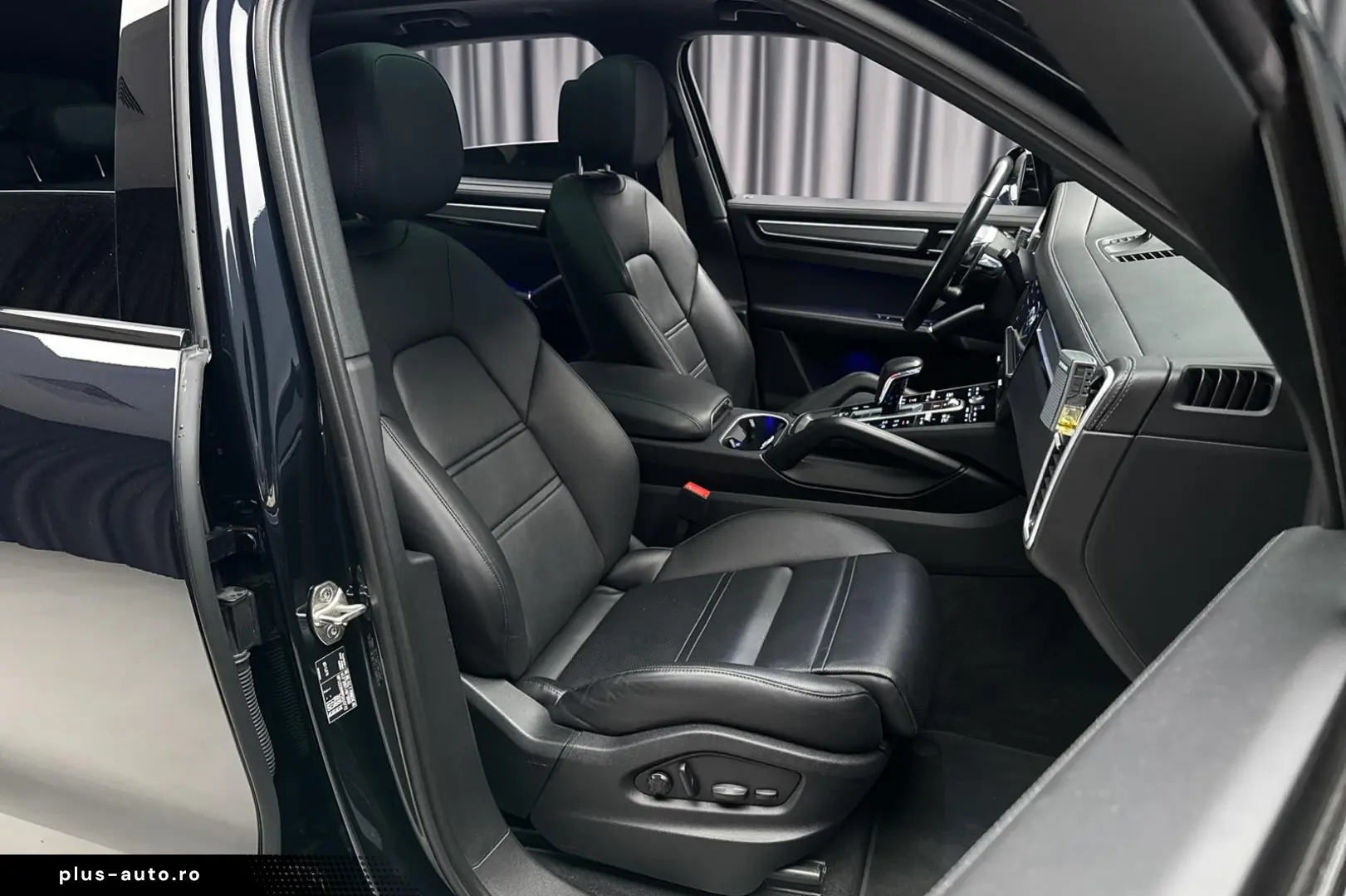 Porsche Cayenne E-Hybrid Platinum Edition Pano 360