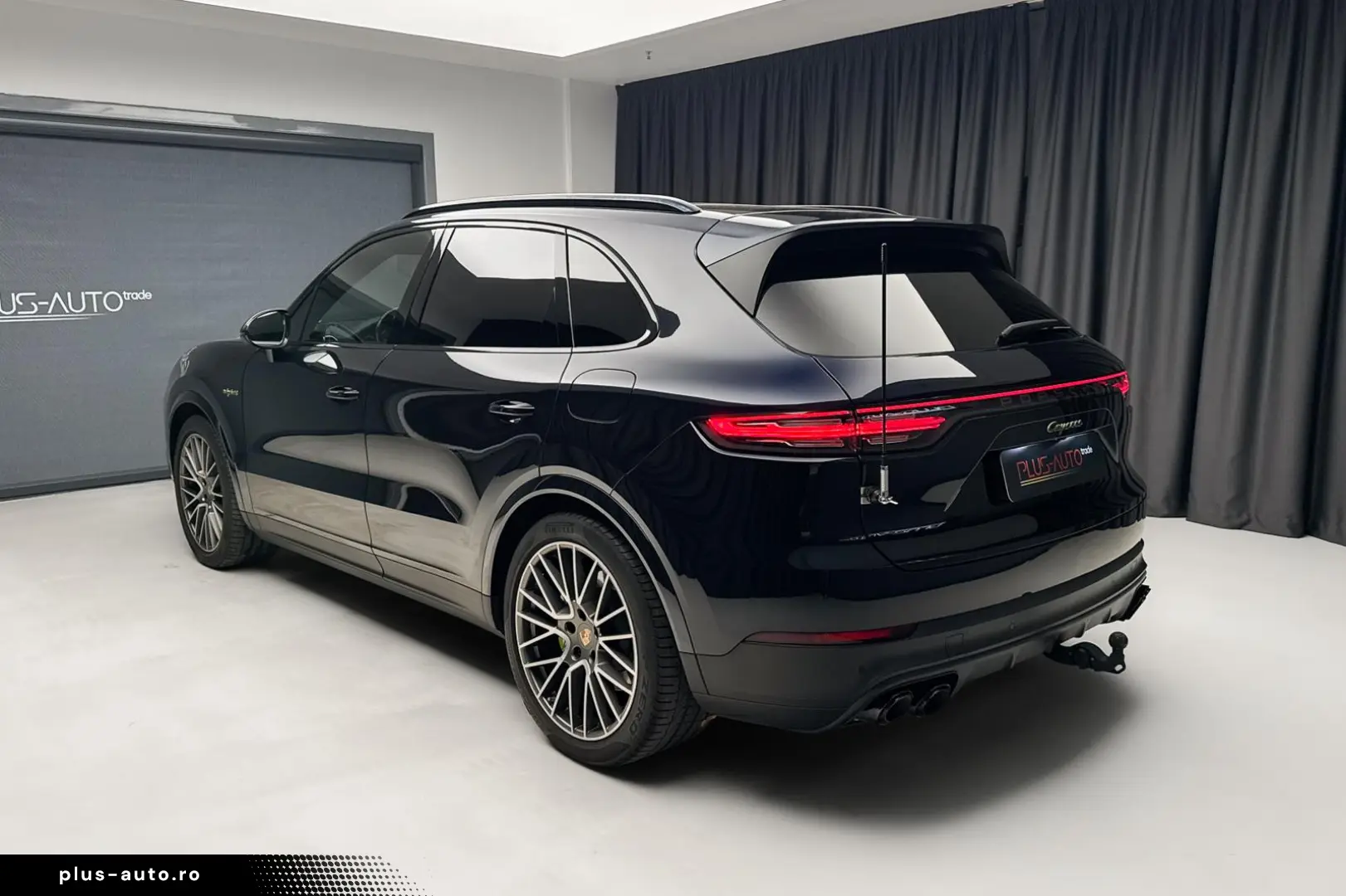 Porsche Cayenne E-Hybrid Platinum Edition Pano 360