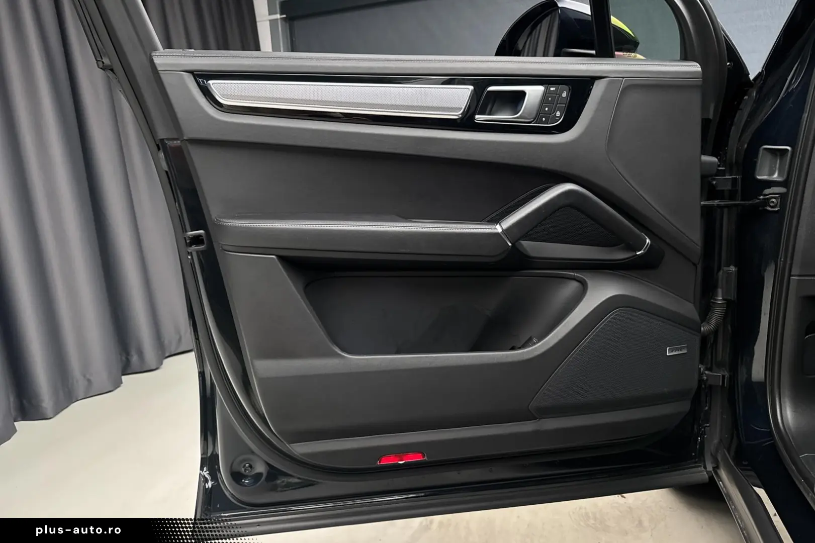 Porsche Cayenne E-Hybrid Platinum Edition Pano 360