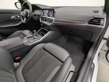 BMW 330i M Sport Laser DA PA HiFi 19'' DAB