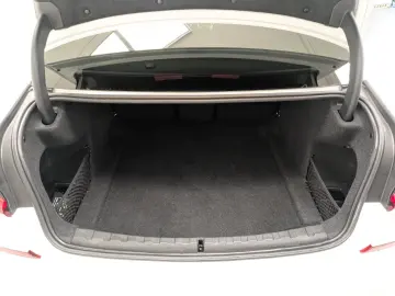 BMW 330i M Sport Laser DA PA HiFi 19'' DAB