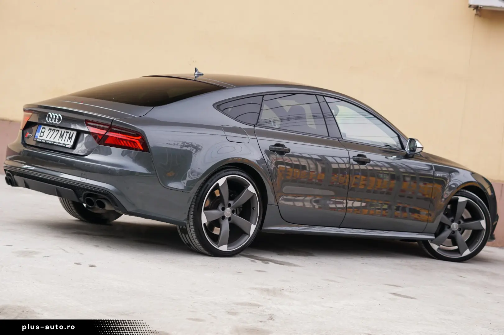 Audi S7