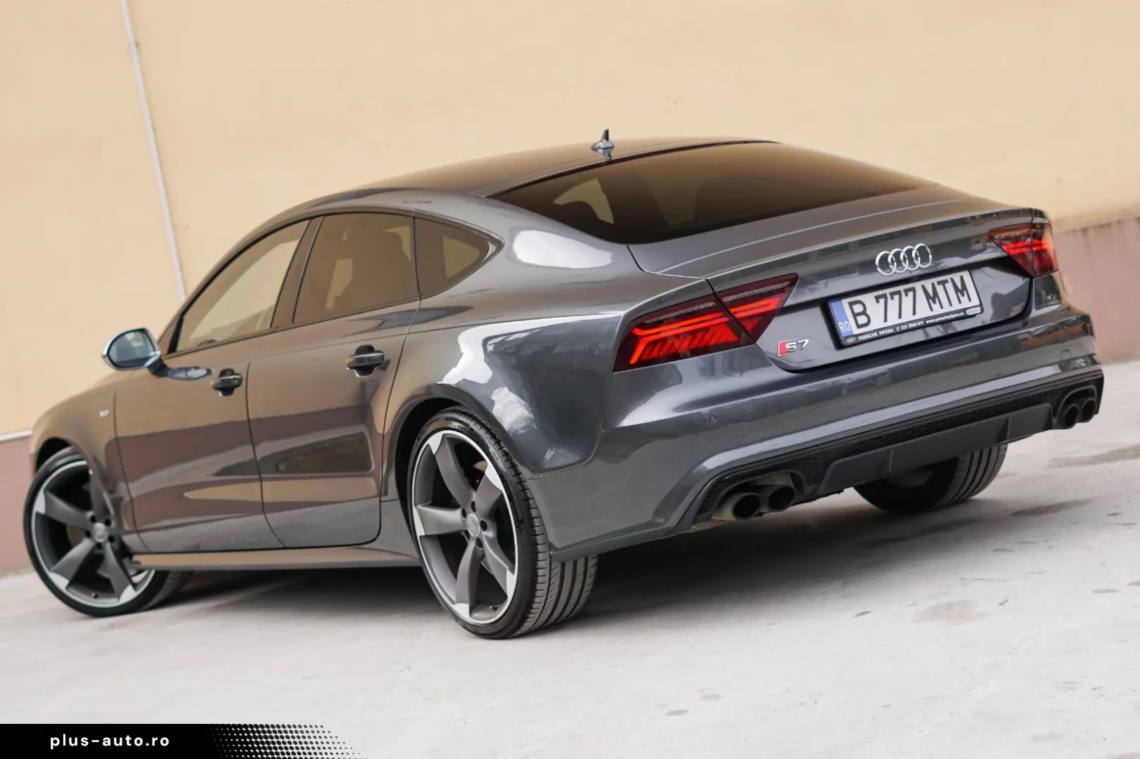 Audi S7