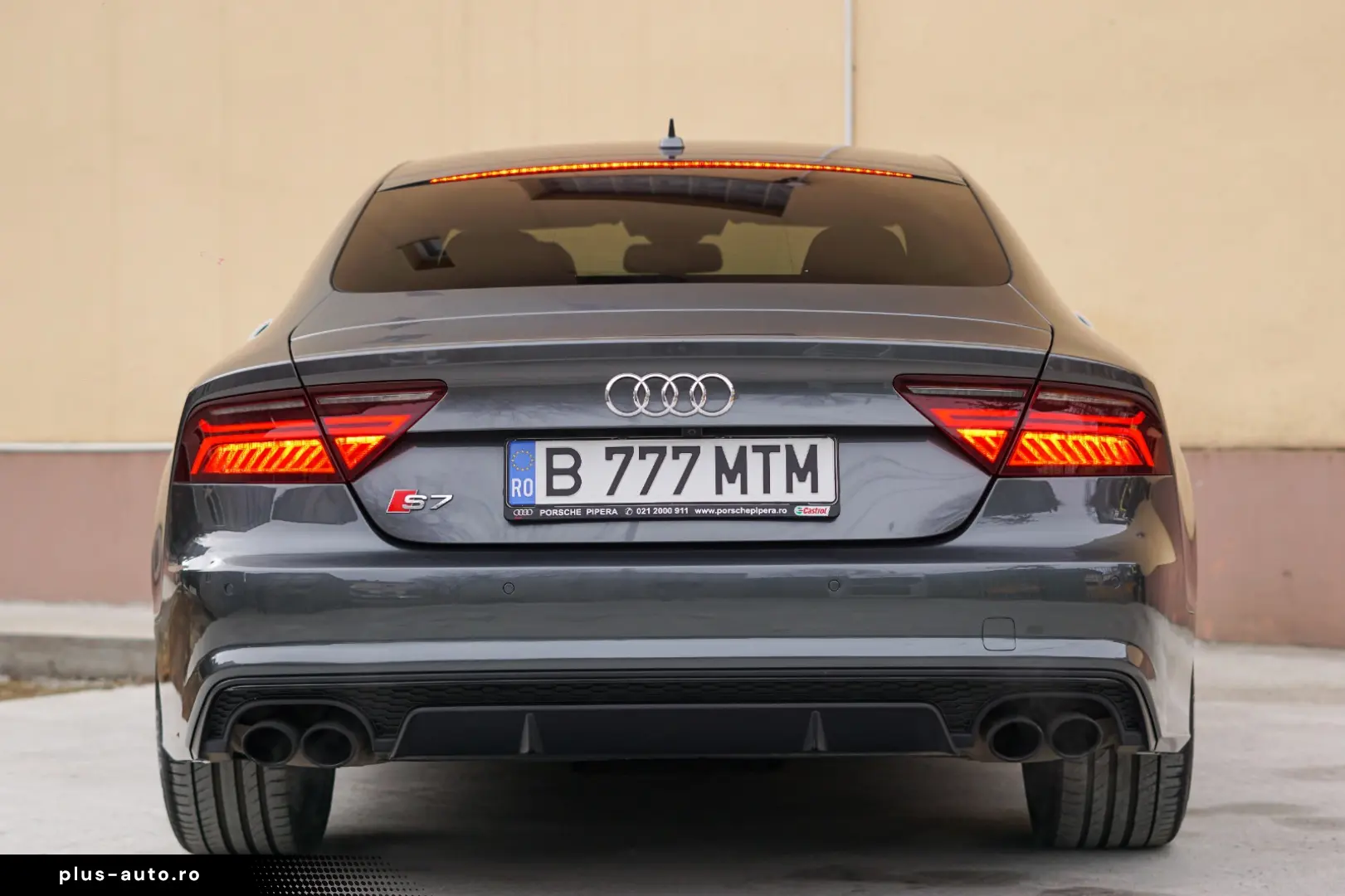 Audi S7