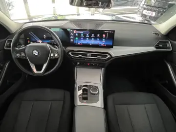 BMW 320d Limousine xDrive LIVE COKPIT-ACTIVE GUARD