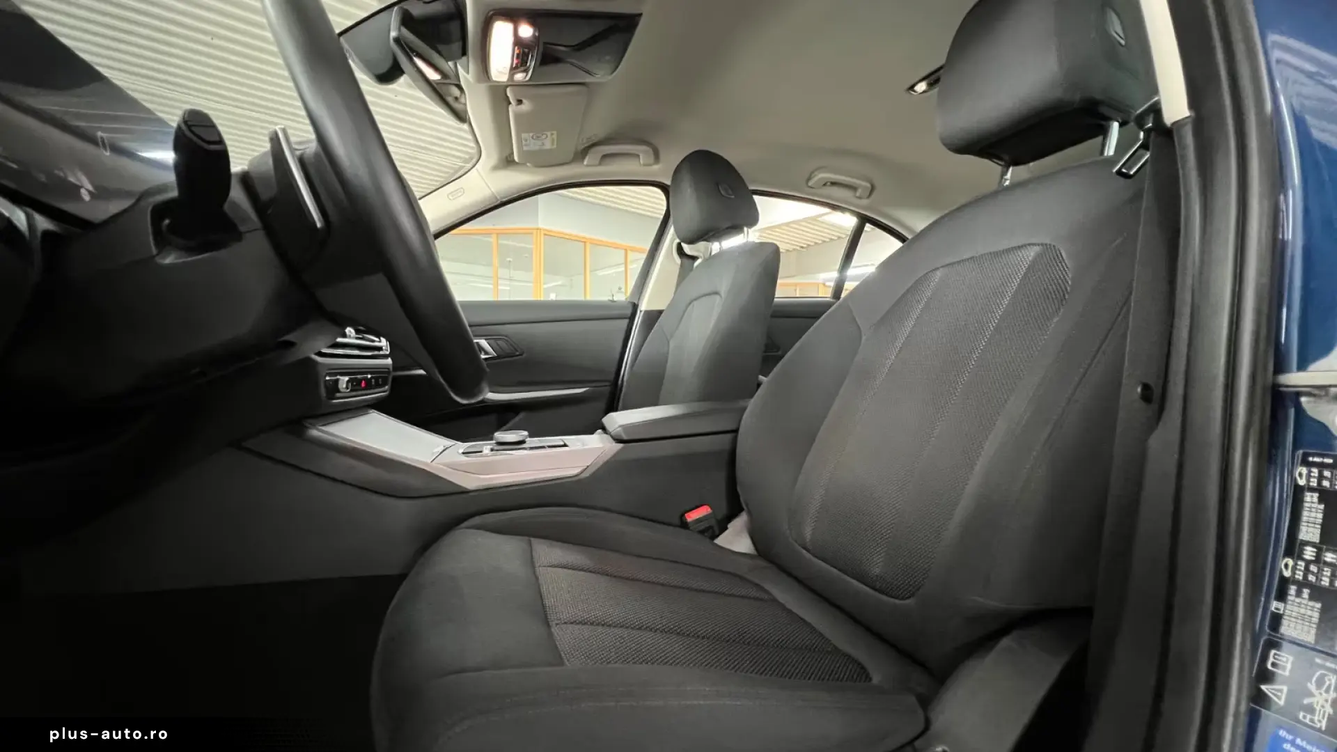 BMW 320d Limousine xDrive LIVE COKPIT-ACTIVE GUARD