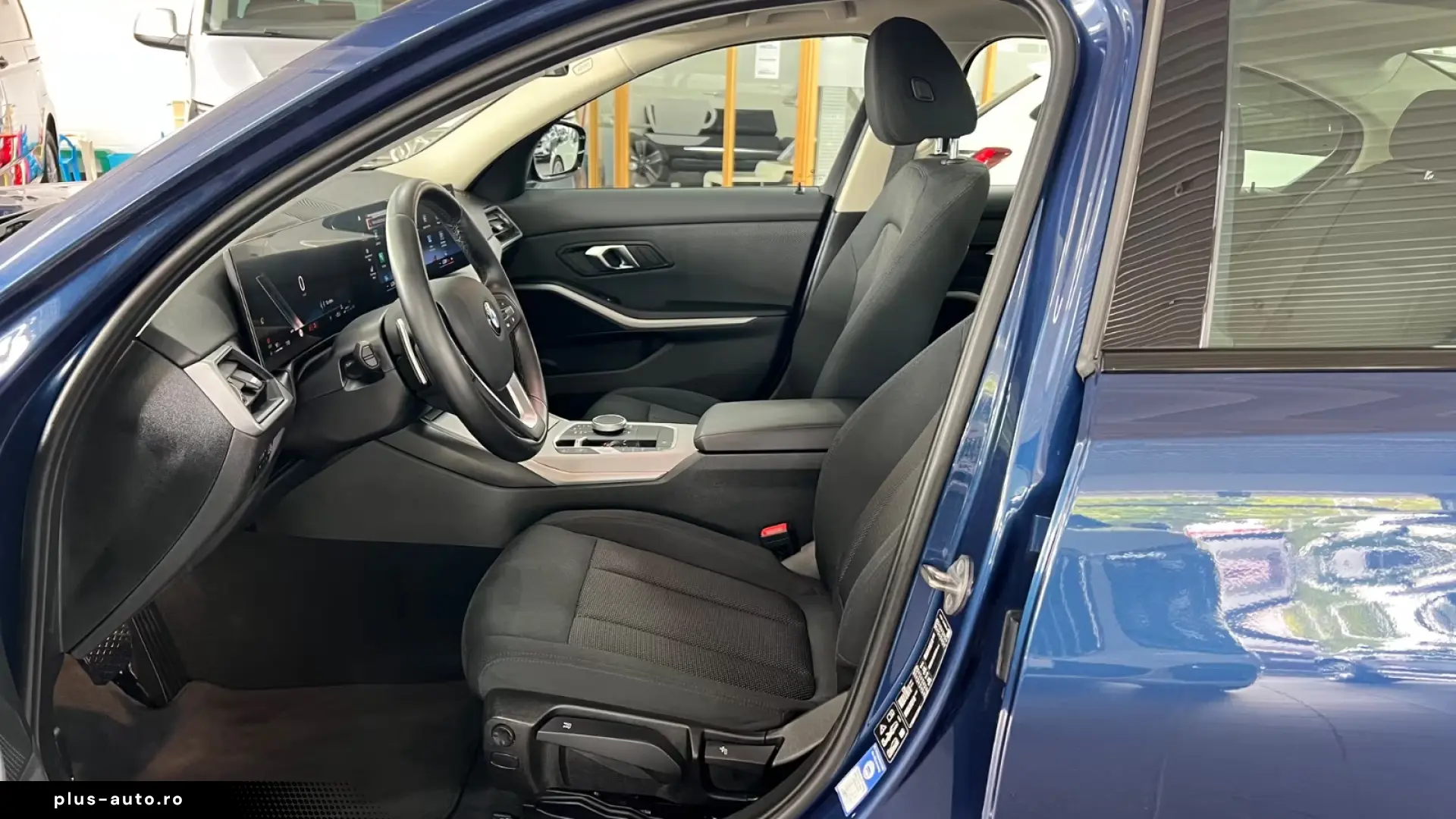 BMW 320d Limousine xDrive LIVE COKPIT-ACTIVE GUARD