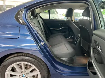 BMW 320d Limousine xDrive LIVE COKPIT-ACTIVE GUARD