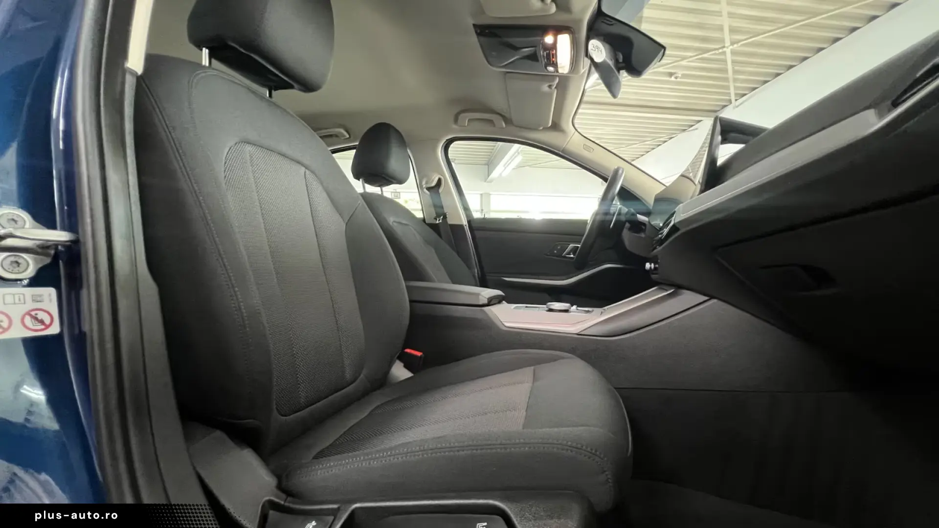 BMW 320d Limousine xDrive LIVE COKPIT-ACTIVE GUARD