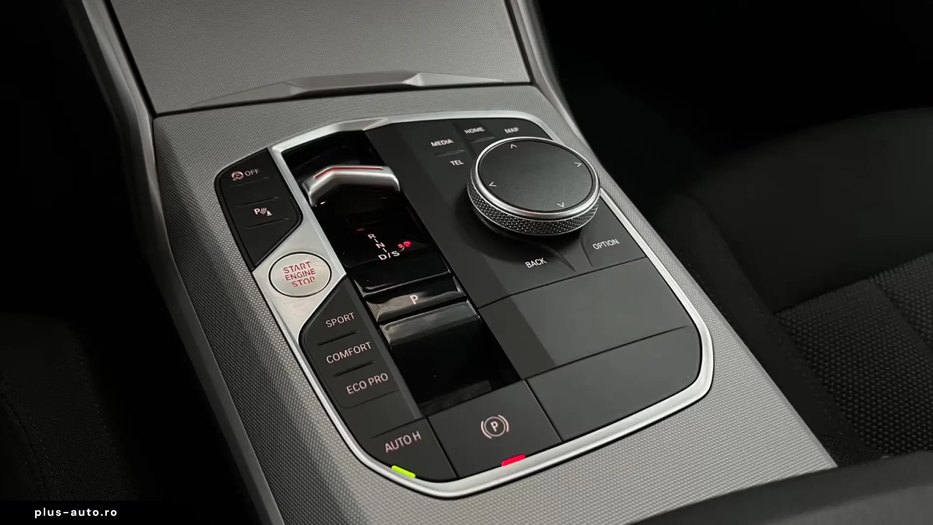 BMW 320d Limousine xDrive LIVE COKPIT-ACTIVE GUARD